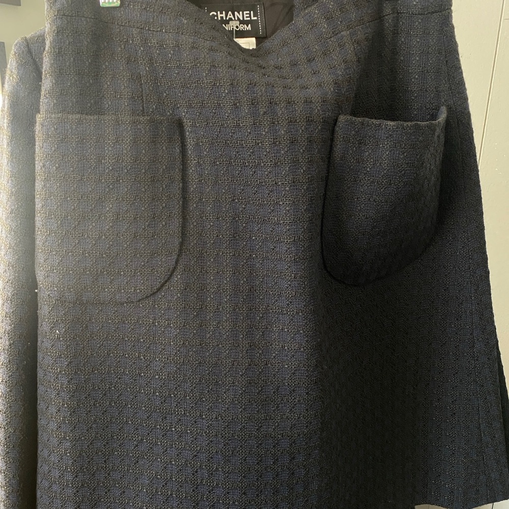 CHANEL Navy Textured A-Line Skirt suite